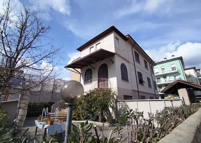 La Casina Di Derna *